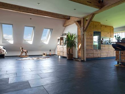 Oud houdt van nieuw - en hout en leisteen creÃ«ren het WOW-effect!