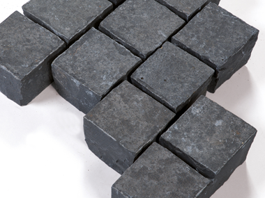 Basalt Takeda bestrating 10x10x8cm