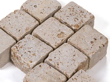 Travertin Noce bestrating detail