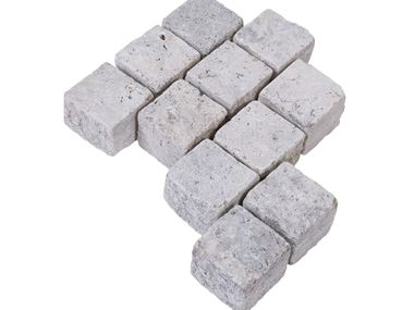 Bestrating Travertin Zilver belicht