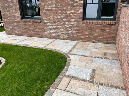 Girona Antiek pad bij het huis