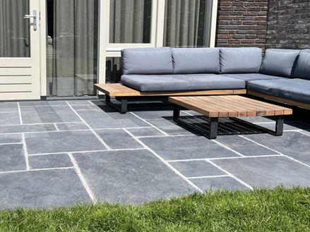 Kalksteen_Limpel_Zwart_Terras_Lounge