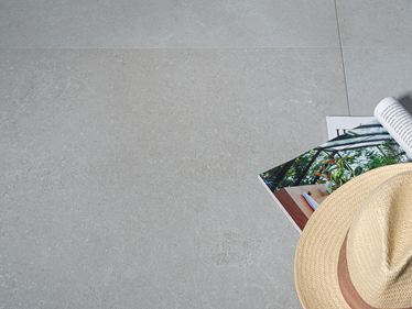 Steenlook panelen Sevilla Pearl met hoed