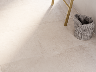 Betonlook tegels Urban Pearl bovenaanzicht met decoratie