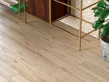 Badkamer met Scandi Light houtlook tegels