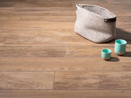 Decoratie op Urban Caramel keramische tegels