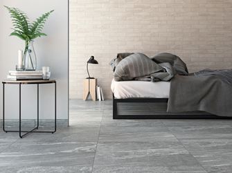 Slaapkamer met Dolomit Silver tegels in granietlook