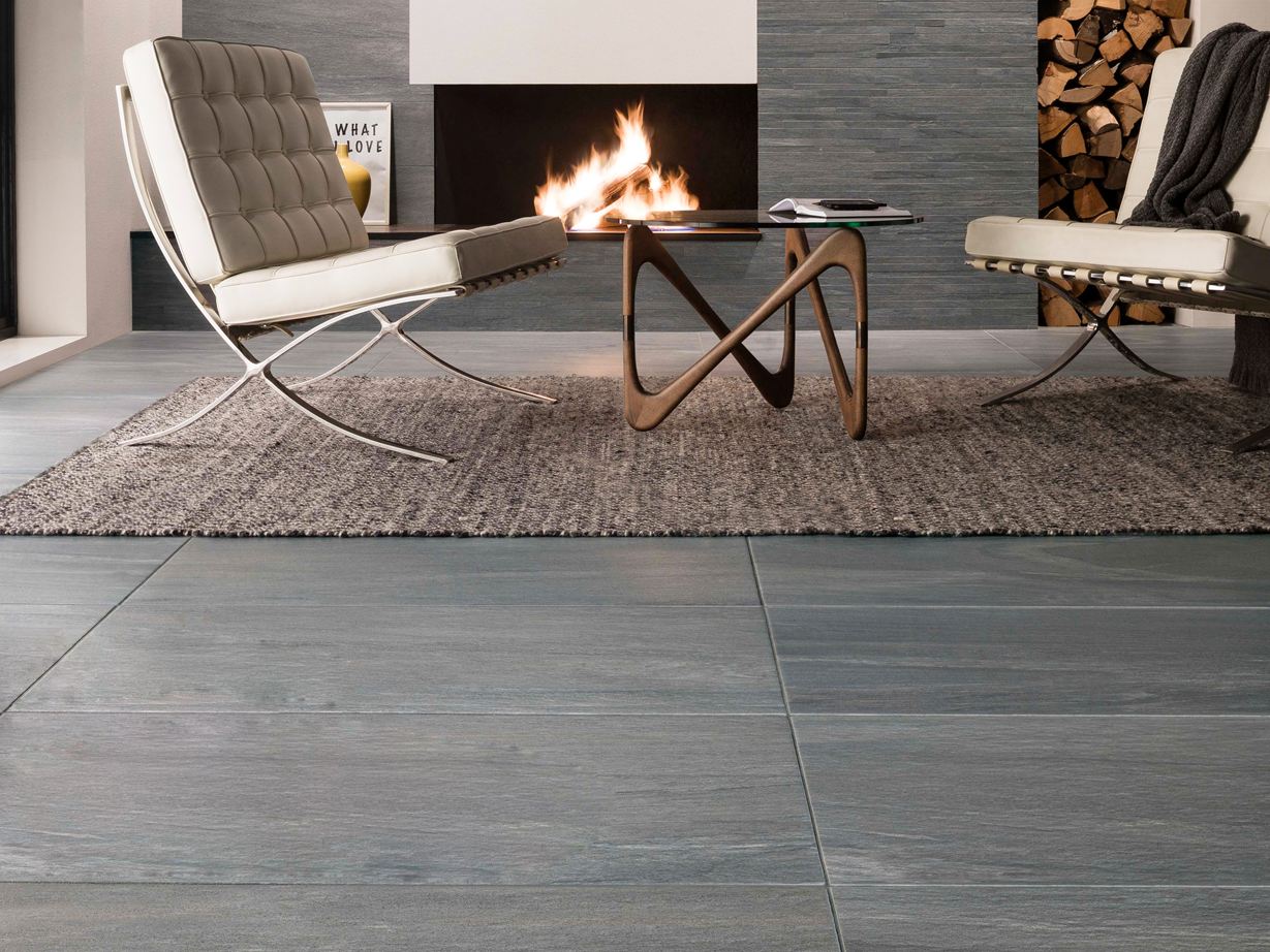 Woonkamer met Mountain Grey keramische tegels