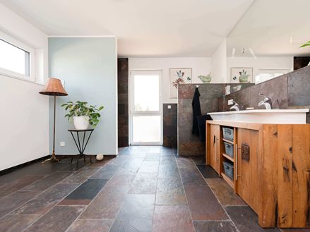 Peacock Multicolour leisteen tegel met gedeeld oppervlak in de badkamer