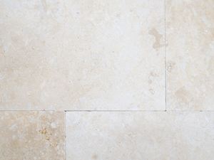 Cleopatra Light kalksteentegels in crÃ¨mekleurig beige