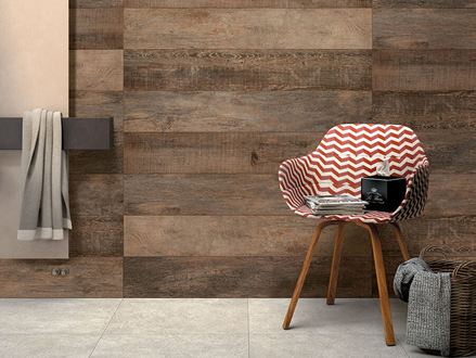 Betegelde muur met Indie Nova porcellanato tegels