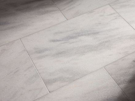 Calacatta tegels, zijaanzicht