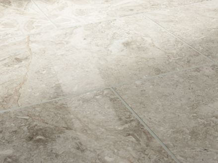 Tegels van Silver Shadow marmer, kikkerperspectief