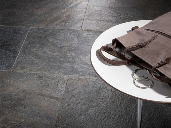 Deoli groene tegels van kwartsiet met decoratie