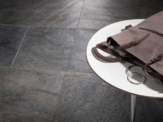 Deoli groene tegels van kwartsiet met decoratie