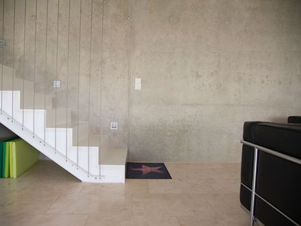 Trap en travertin Classic Light vloeren