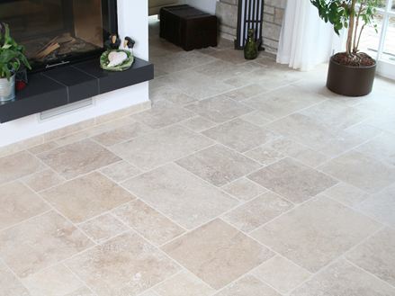 Klantenfoto: tegels Light RV gelegd in de woonkamer close-up