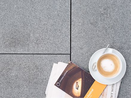 Koffiekopje op granieten onderstel Mundo Grey