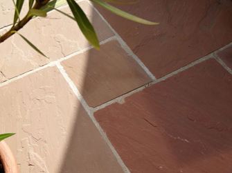 Modak platen, terras, close-up