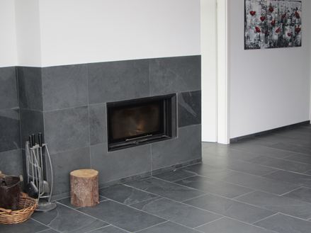 Leisteen tegels in derde verband en kruisvoeg