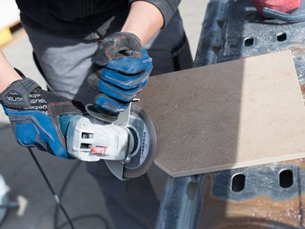 Zagen van fijn gauge materiaal js 6