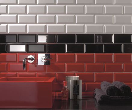 Casa1 metro tegels blanco negro rojo